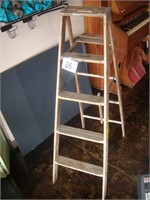 Wooden Holland Ladder