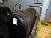 811 250 gallon oil tank w/diaphragm pump