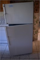 Hotpoint Refrigerator/Freezer Unit