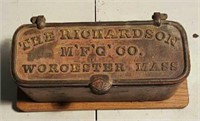 The Richardson mfg Co cast iron toolbox