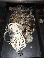 Lot #82 Tray lot of costume jewelry to include;