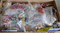 Lot Jewelry & Crafting Beads