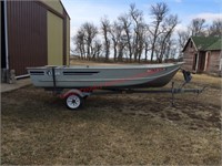 1988 Lowe 14' Jumbo-V Aluminum Fishing Boat