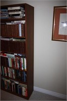 2 Book Shelves 35 x 12 x 75.5 not including books