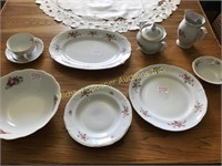 POLISH DINNER SERVICE - FLORAL WITH A WHITE FIELD