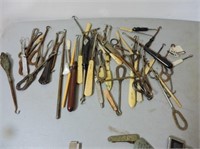 Rug hooking tools