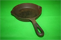 Griswold No. 3 Cast Iron Skillet