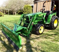 2014 John Deere 3032 Diesel Tractor Package