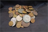 ASSORTMENT OF FOREIGN COINAGE CANADA, FRANCE, ET