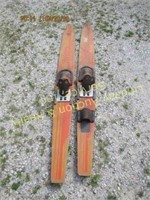 2 Rivera combo wood water skis