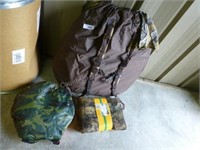 Back pack hunting blind with cushion and camo wrap