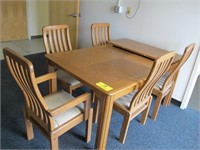 7' Table w/ (6) Chairs