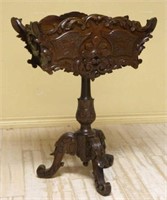 Beautiful Shell and Acanthus Carved Plant Stand.