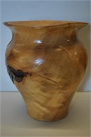 Roland Earl Hardee Maple Vase