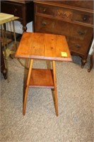 2 Tier Square small Table