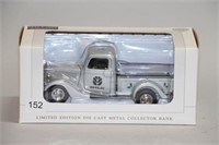 SPEC-CAST 1937 FORD TRUCK L.E 1/25 W/BOX