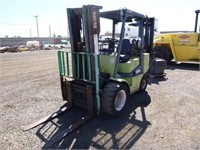 Clark CGP30 Forklift