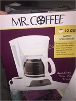 MR. COFFEE COFFEE MACHINE