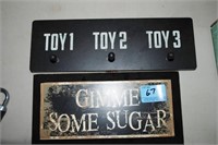 KEY HOOK AND "GIMME SOME SUGAR" DÉCOR SIGN