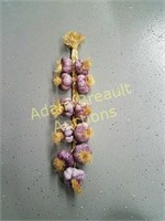 Porcelain onion and sisal rope decor