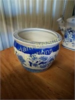 Vintage 6 inch Chinese blue porcelain planter