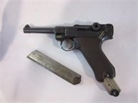 1936 S/42 9mm Luger Pistol,