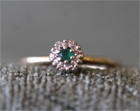 14k Gold Emerald & Diamond Cluster Solitare Ring