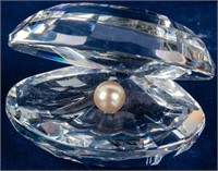 Swarovski Crystal Figurine Oyster with Pearl