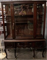 Furniture Antique China / Curio Cabinet