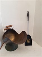 B10- DOUBLE HAND BRASS ASH BUCKET