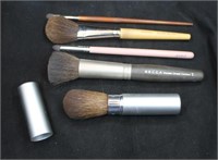 AVEDA, BATH & BODY, POUT, BECCA 5 PIECE BRUSH SET