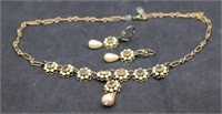 VINTAGE PEARL NECKLACE AND EARRINGS SET