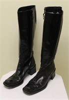 BLACK BOOT, SIZE 8