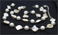 PEARL AND SHELL NECKLACE, BRACELET AND EARRINGS