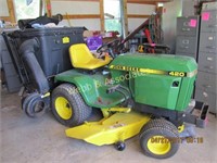John Deere 420 lawn and garden tractor with