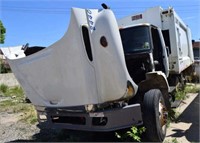 2007 INTERNATIONAL 7400 DT570 GARBAGE TRUCK