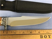 11" hunting knife with mother of pearl and wood ha