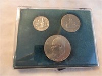 1976 Coins Set in Display Case