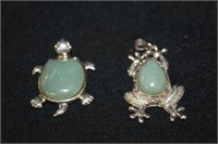 2 Jewelry Pendants (Tortoise, Frog)