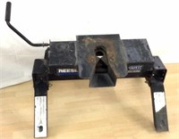 Reese 5th Wheel Hitch w/ Mounting Plates