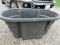 grey "applegate" tub-tank (approx. 40 gallon)