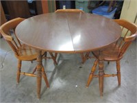 vintage round maple table & 3 chairs
