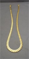 Beautiful 14K yellow gold necklace. Measures