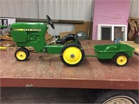 JD "520" Pedal Tractor