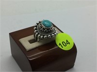 STERLING SILVER & TURQUOISE RING - SZ 7.5