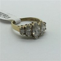 STERLING SILVER RING WITH CRYSTALS - SZ 7