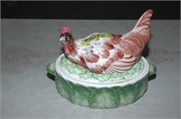 CHICKEN SERVING DISH WITH LID