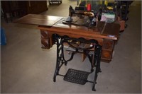 Antique Treadle Sewing Machine w/ Cast Iron Base