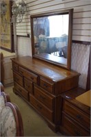 Thomasville Solid Wood Dresser w/ Dovetailed
