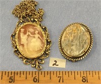 Pair of costume jewelry brooches, both approx. 2"